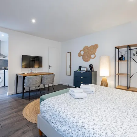 Apartament Secret Cache De Valmy