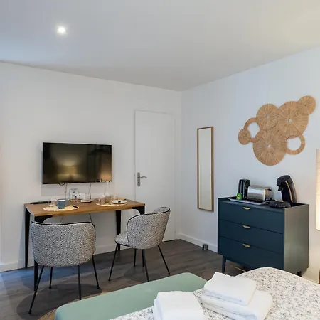 Secret Caché De Valmy *