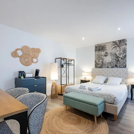 Apartament Secret Cache De Valmy